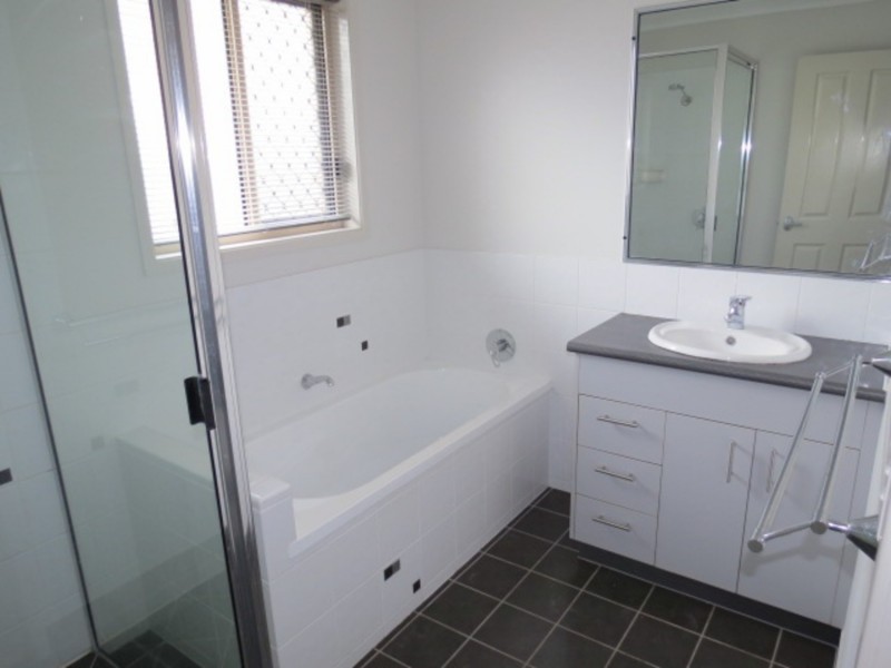 8 Johnston Street, Bowen QLD 4805