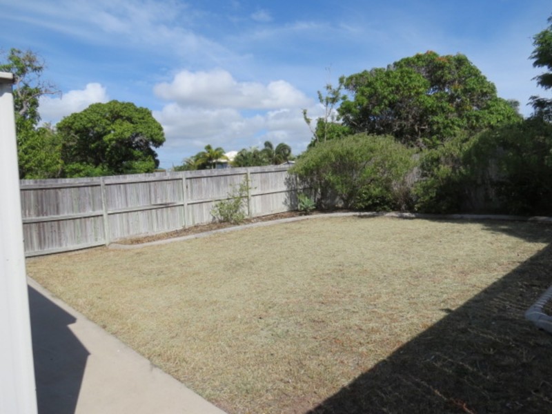 8 Johnston Street, Bowen QLD 4805
