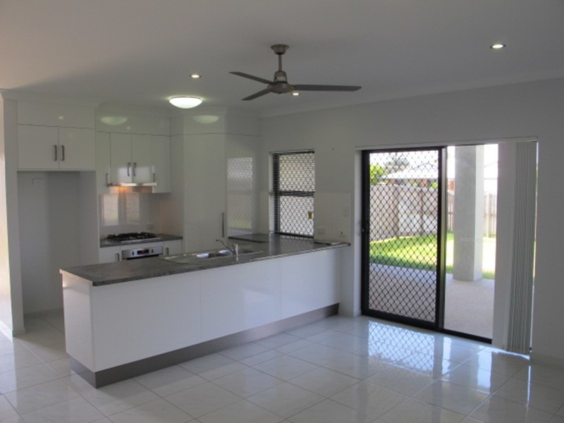 10 Catalina Court, Bowen QLD 4805