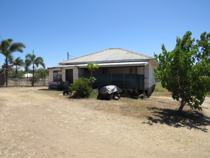 34 Brisbane Street, Bowen QLD 4805