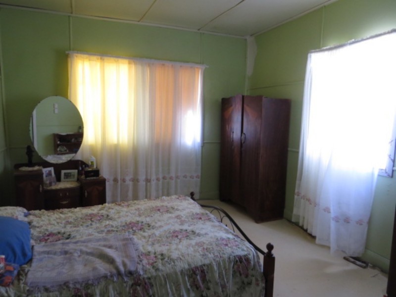 34 Brisbane Street, Bowen QLD 4805