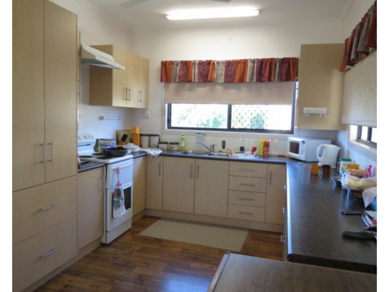 27 Emmerson Drive, Bowen QLD 4805