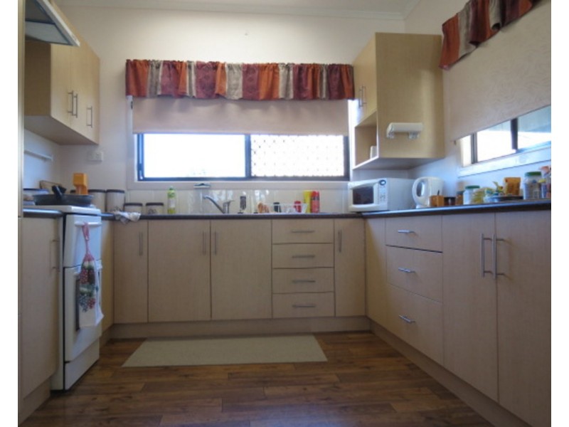 27 Emmerson Drive, Bowen QLD 4805