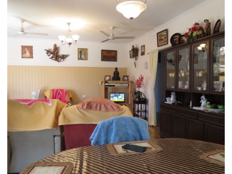 27 Emmerson Drive, Bowen QLD 4805