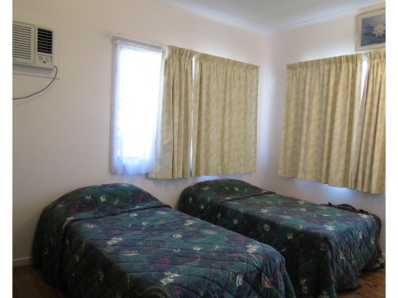 27 Emmerson Drive, Bowen QLD 4805