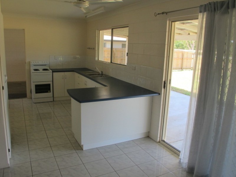 28 Crofton Street, Bowen QLD 4805