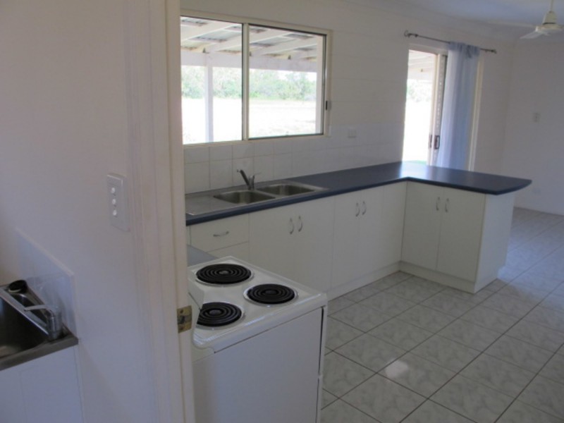 28 Crofton Street, Bowen QLD 4805