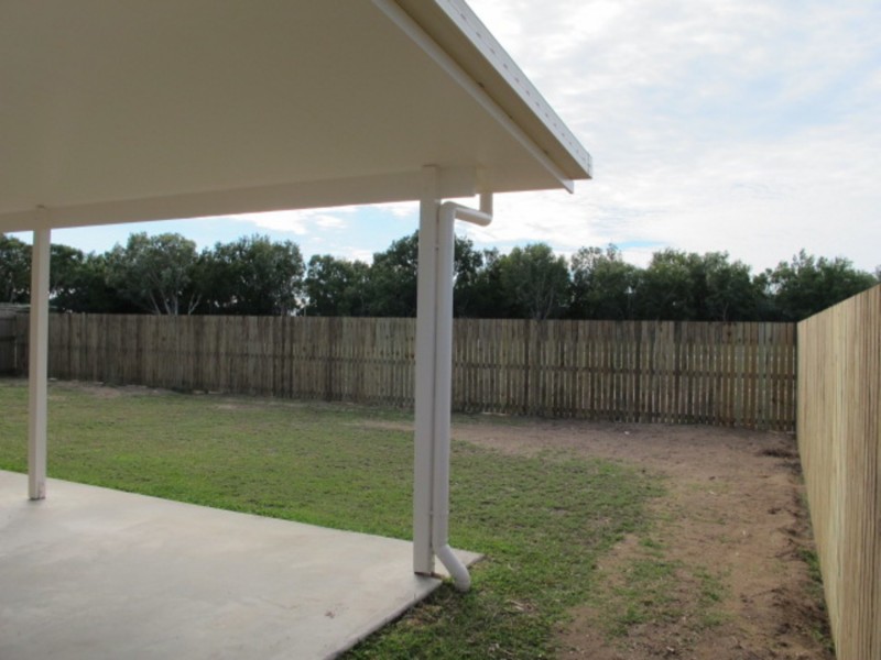 28 Crofton Street, Bowen QLD 4805