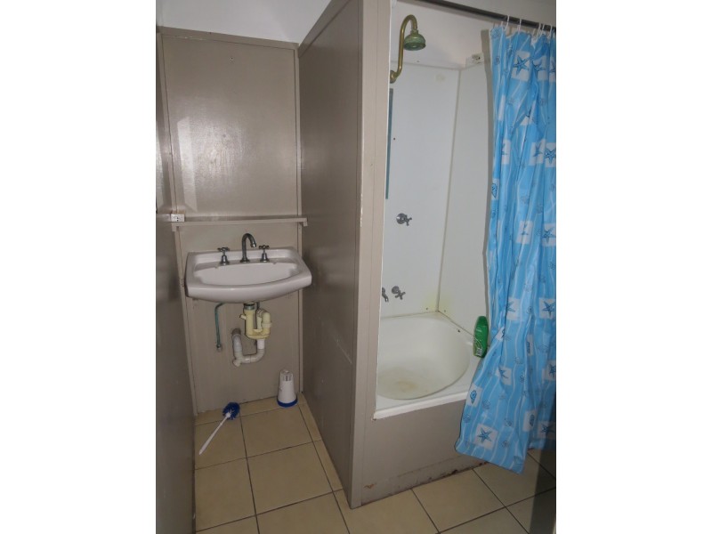 42 Creek Street, Bowen QLD 4805