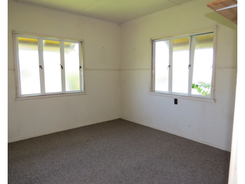 105 Herbert Street, Bowen QLD 4805