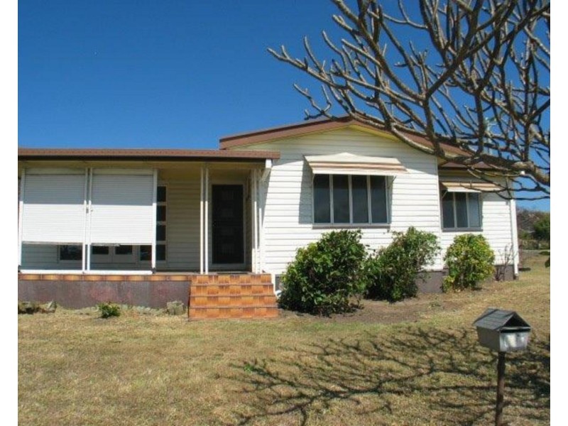 105 Herbert Street, Bowen QLD 4805