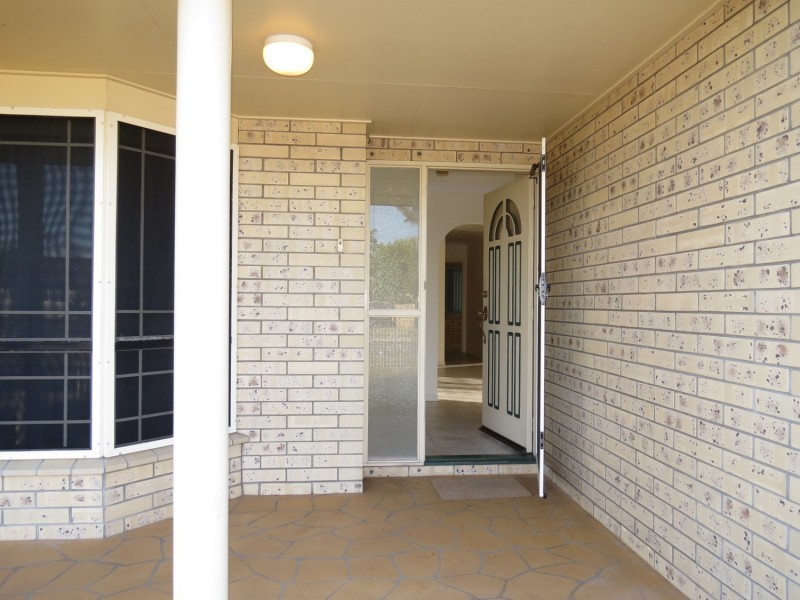 130 Hillview Road, Bowen QLD 4805