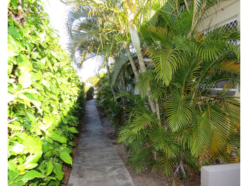 16 Powell Street, Bowen QLD 4805