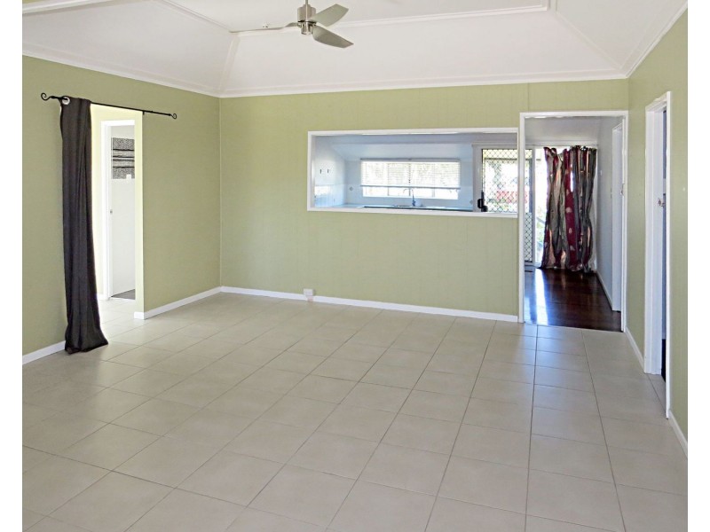 24 Sinclair Street, Bowen QLD 4805