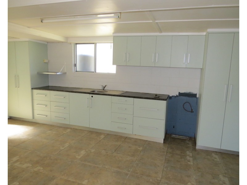 24 Sinclair Street, Bowen QLD 4805