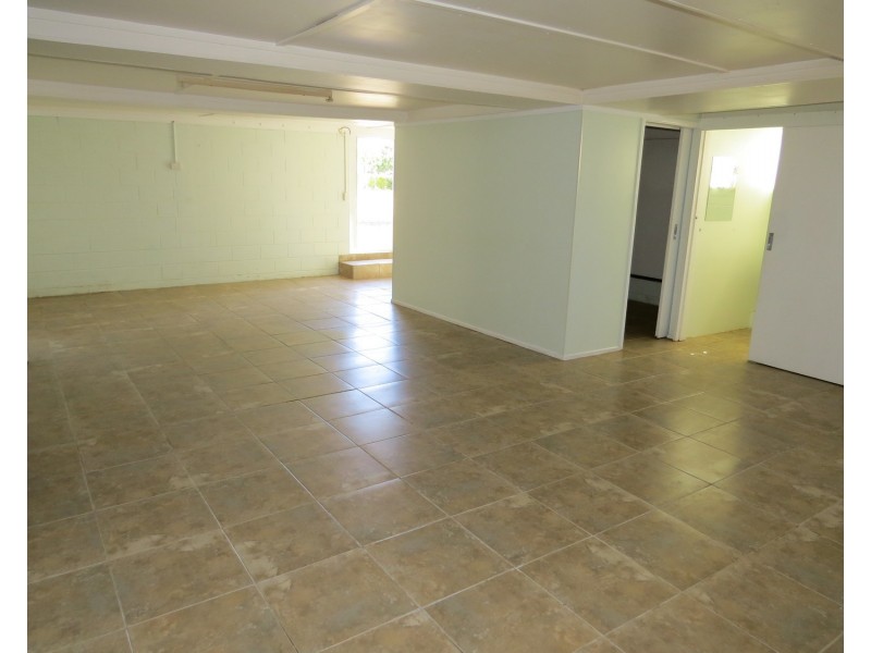 24 Sinclair Street, Bowen QLD 4805