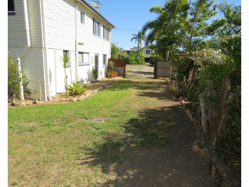 24 Sinclair Street, Bowen QLD 4805