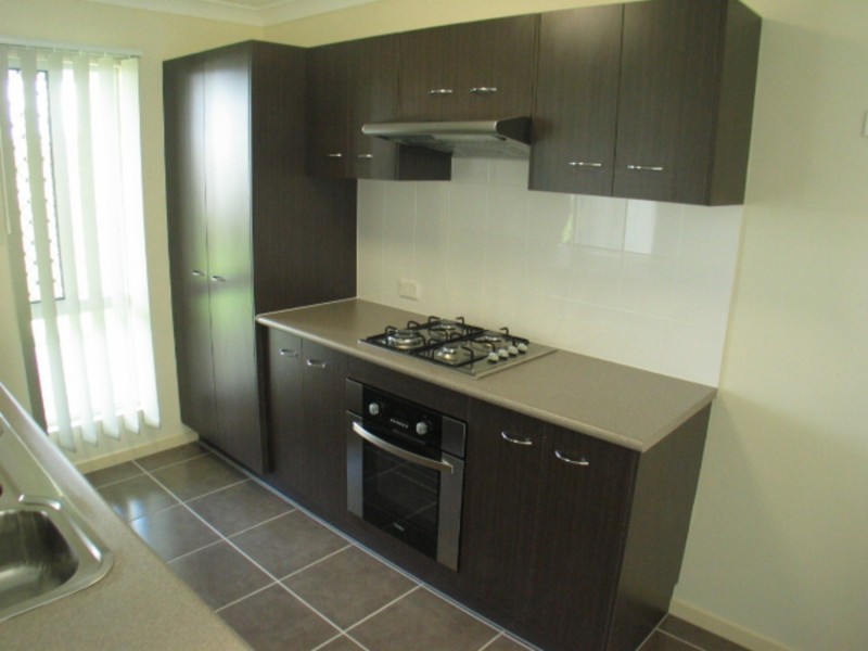 4 Seacove Crescent, Bowen QLD 4805