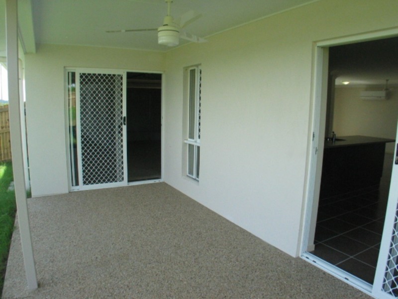 4 Seacove Crescent, Bowen QLD 4805