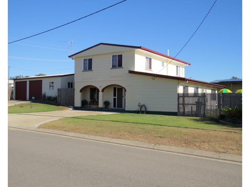 98 Gregory Street, Bowen QLD 4805
