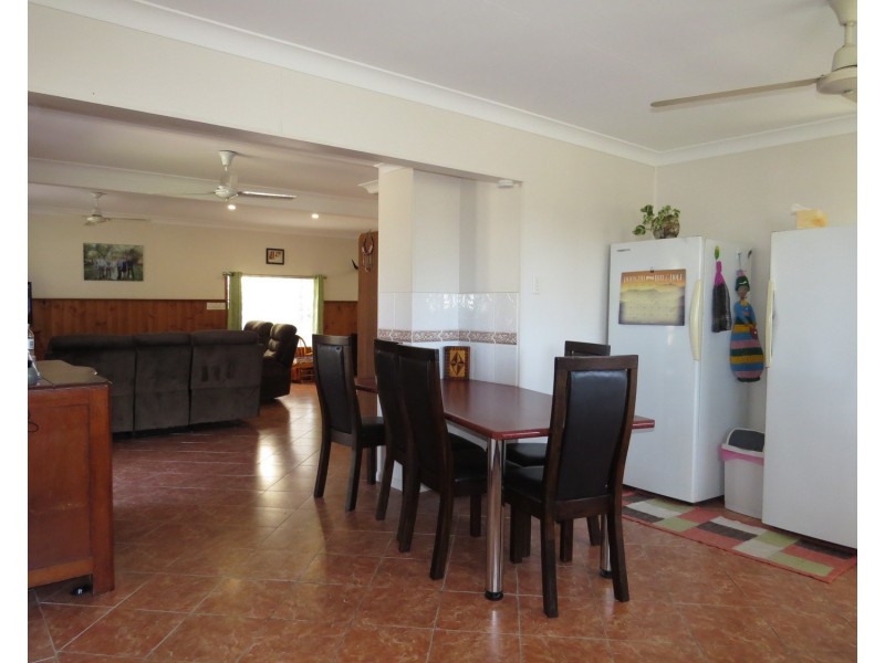 98 Gregory Street, Bowen QLD 4805