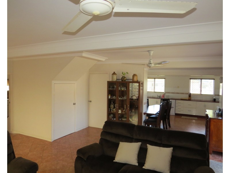 98 Gregory Street, Bowen QLD 4805