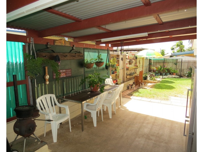98 Gregory Street, Bowen QLD 4805