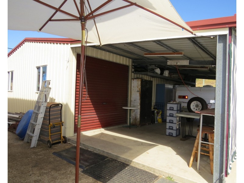 98 Gregory Street, Bowen QLD 4805