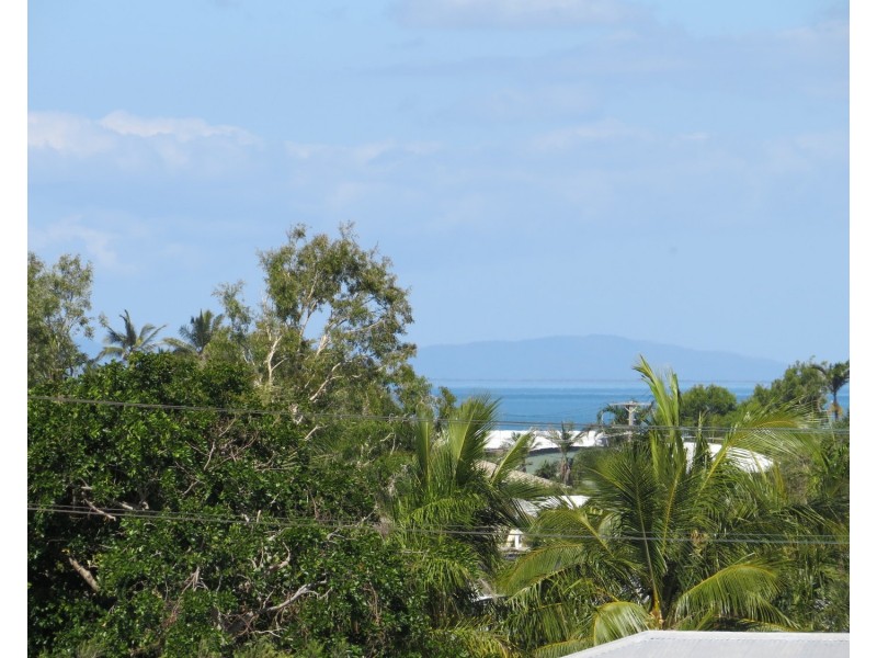 71 Poole Street, Bowen QLD 4805