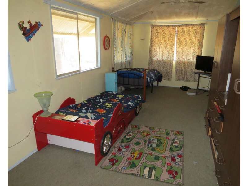 71 Poole Street, Bowen QLD 4805