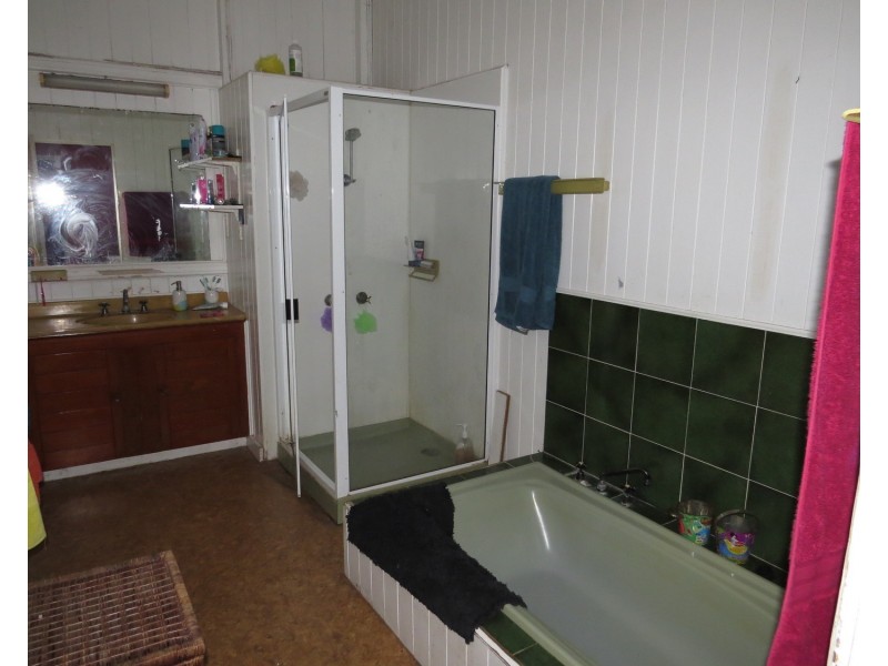 71 Poole Street, Bowen QLD 4805
