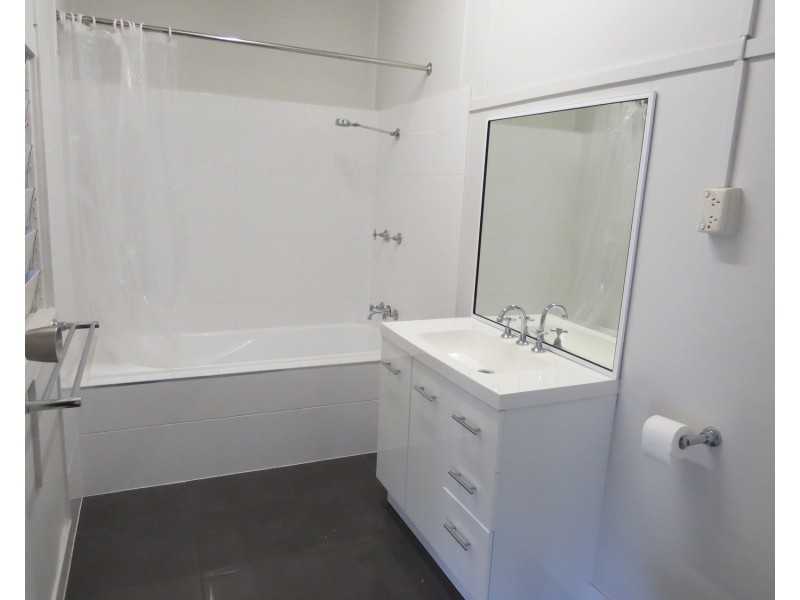 6 Canberra Street, Bowen QLD 4805