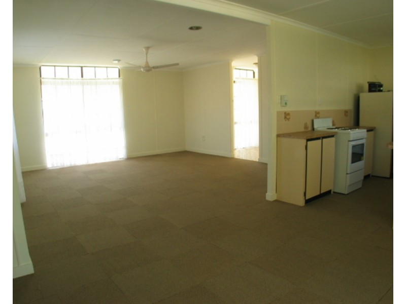 13 Sunset Crescent, Bowen QLD 4805