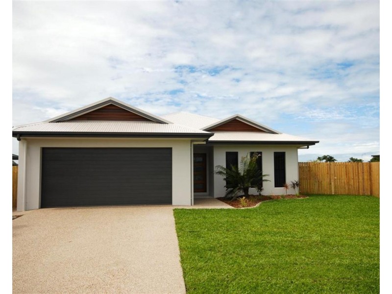 16 Lemon Grove, Bowen QLD 4805