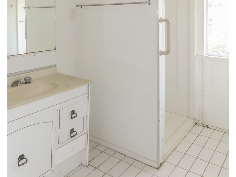 112 Herbert Street, Bowen QLD 4805