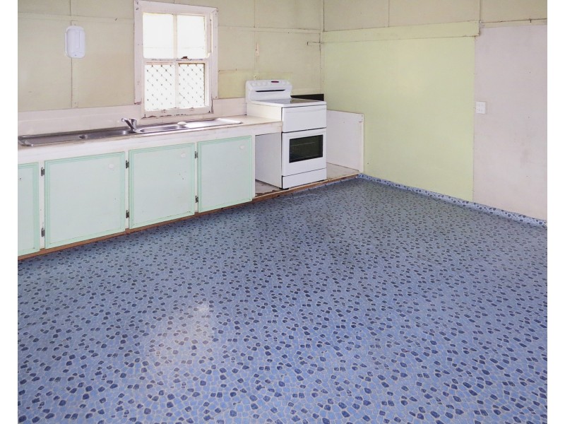 110 Herbert Street, Bowen QLD 4805