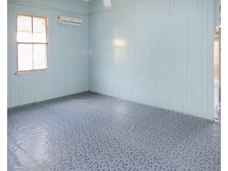 110 Herbert Street, Bowen QLD 4805