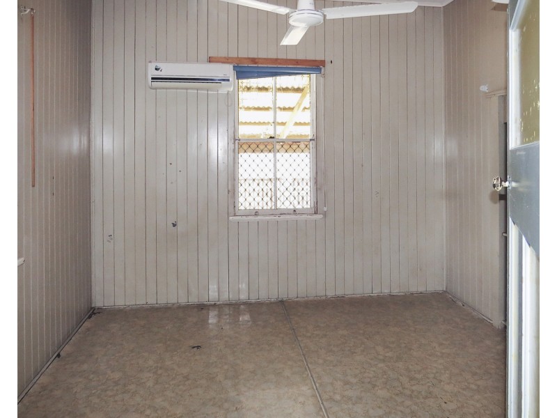 110 Herbert Street, Bowen QLD 4805