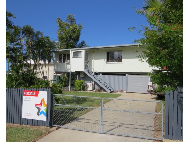 94 Gregory Street, Bowen QLD 4805