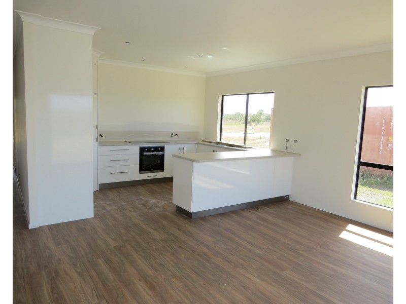 28 Harrison Court, Bowen QLD 4805