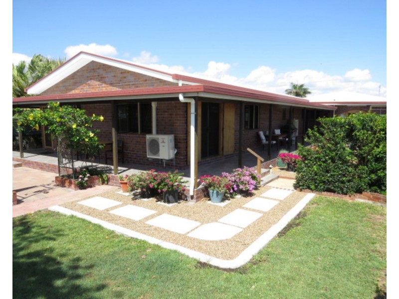 4 West Street, Bowen QLD 4805