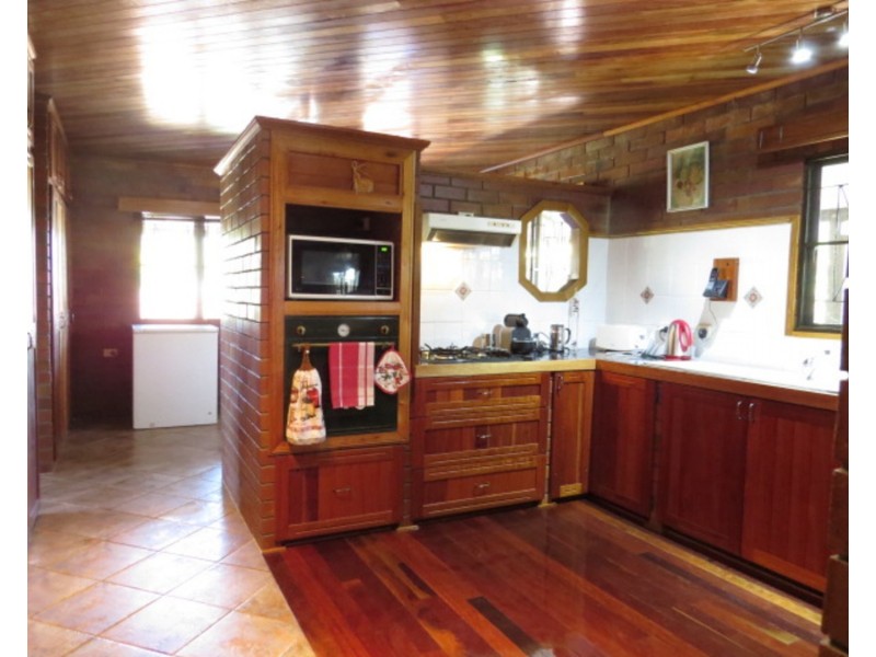 4 West Street, Bowen QLD 4805