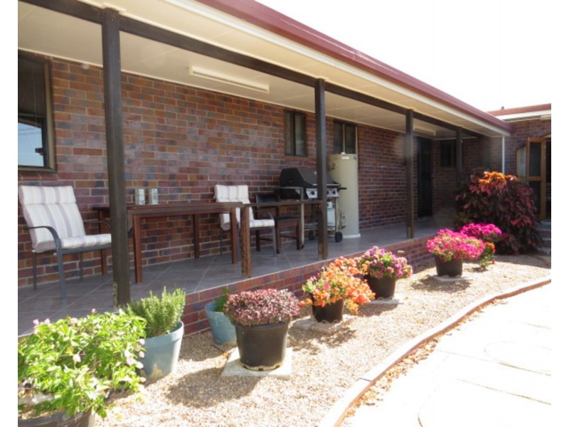 4 West Street, Bowen QLD 4805