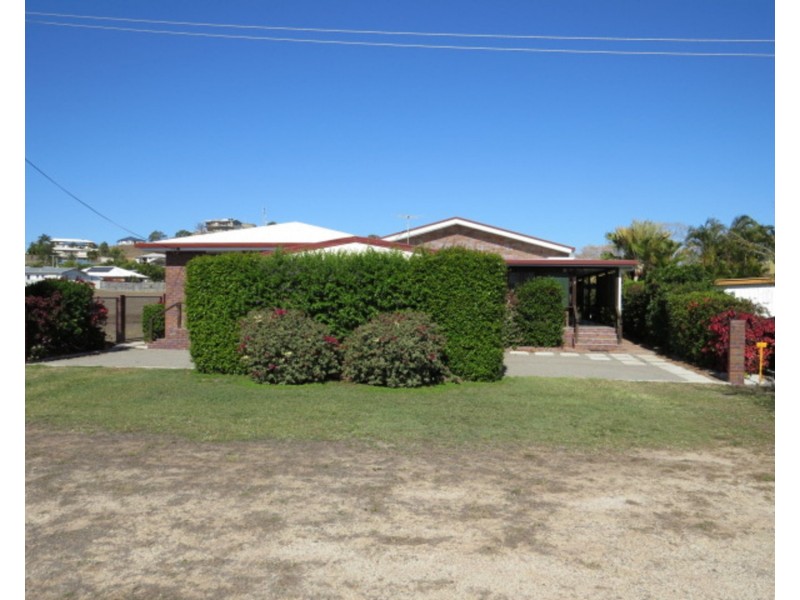 4 West Street, Bowen QLD 4805