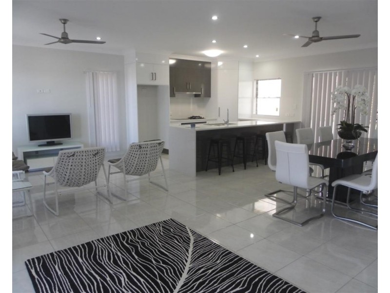 9 Allan Place, Bowen QLD 4805