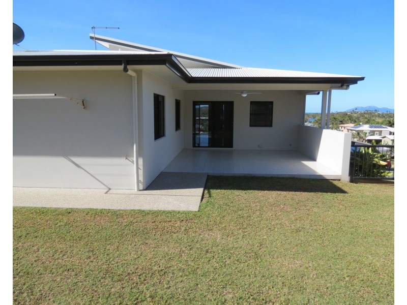 9 Allan Place, Bowen QLD 4805