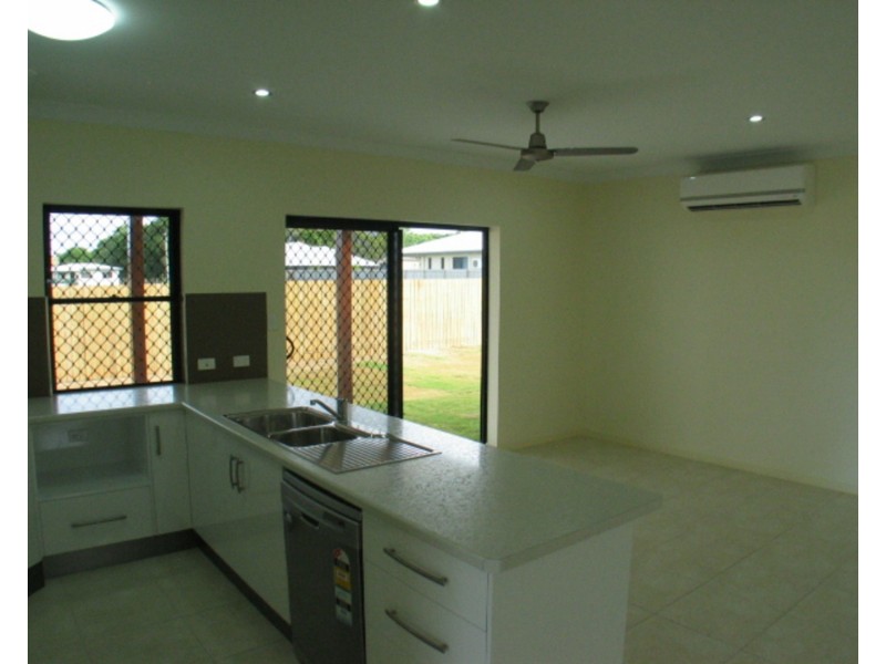 9 Ada Place, Bowen QLD 4805