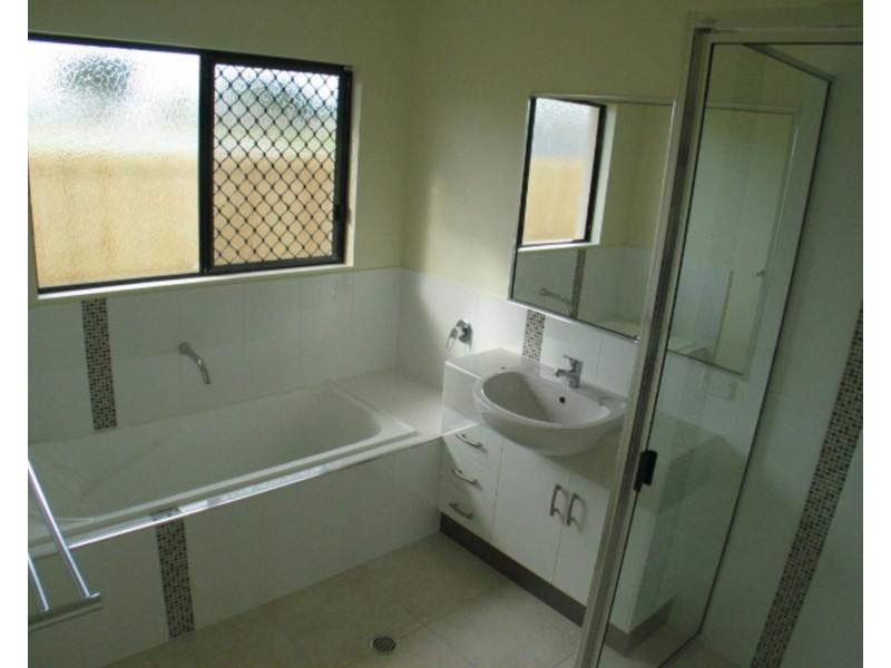 9 Ada Place, Bowen QLD 4805