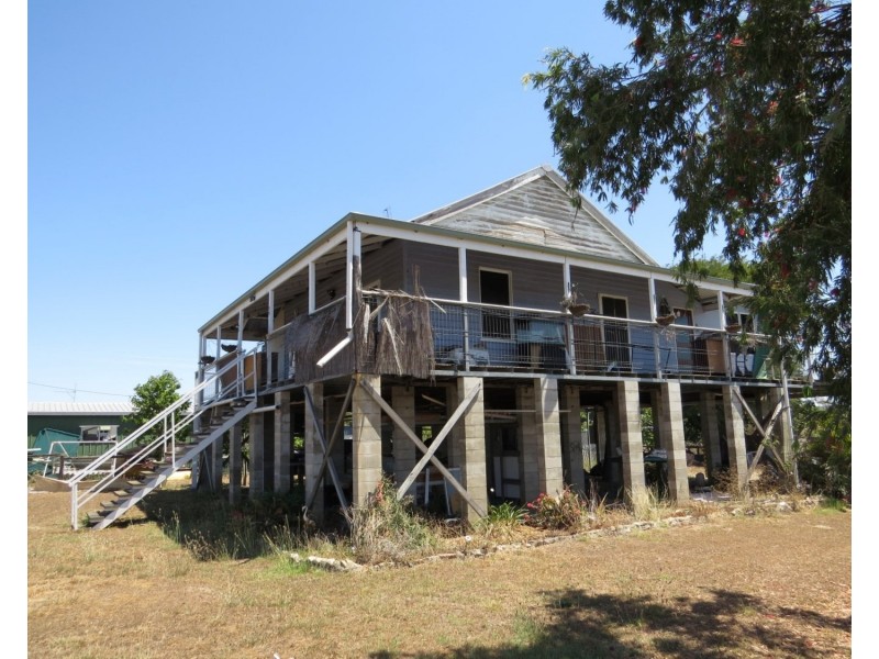 19393 Bruce Highway, Bowen QLD 4805