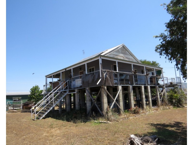 19393 Bruce Highway, Bowen QLD 4805